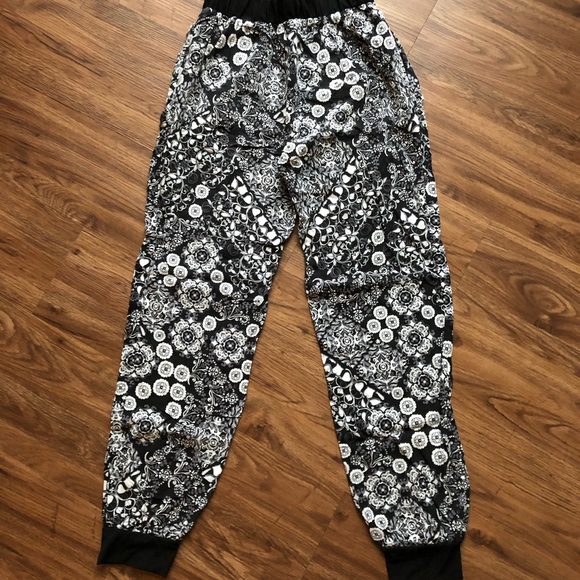 Casual Capri pants - Picture 3 of 5